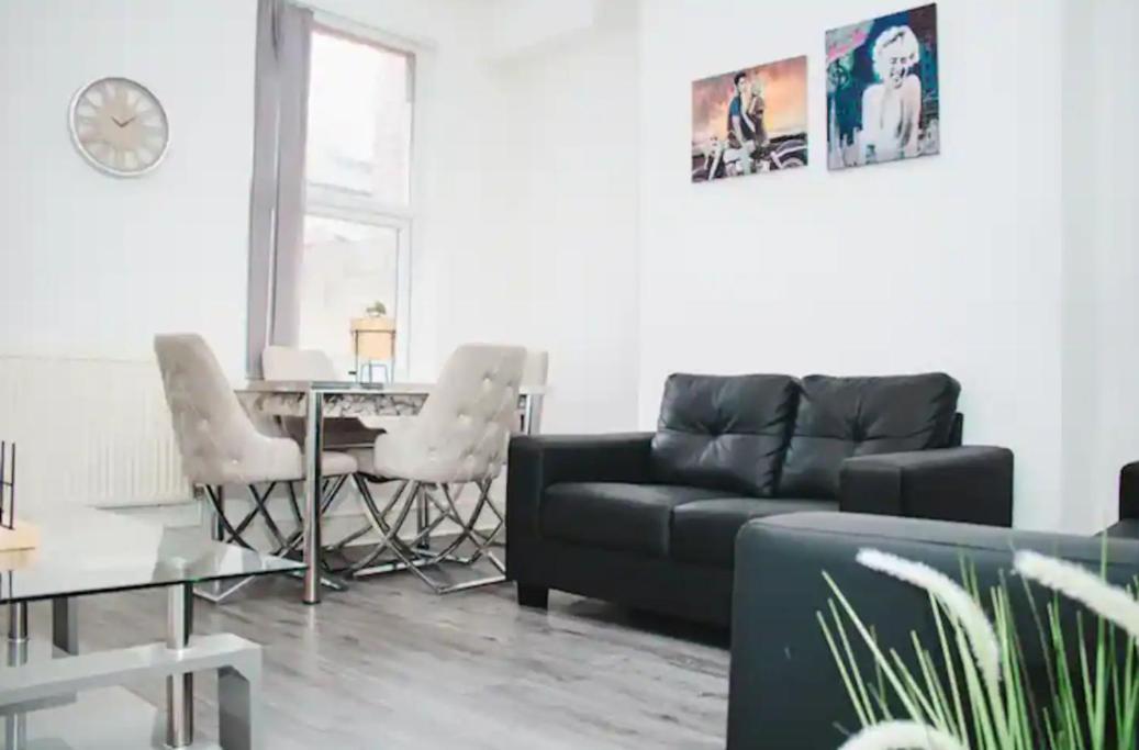 Elegant 4bed House Near The City Centre *