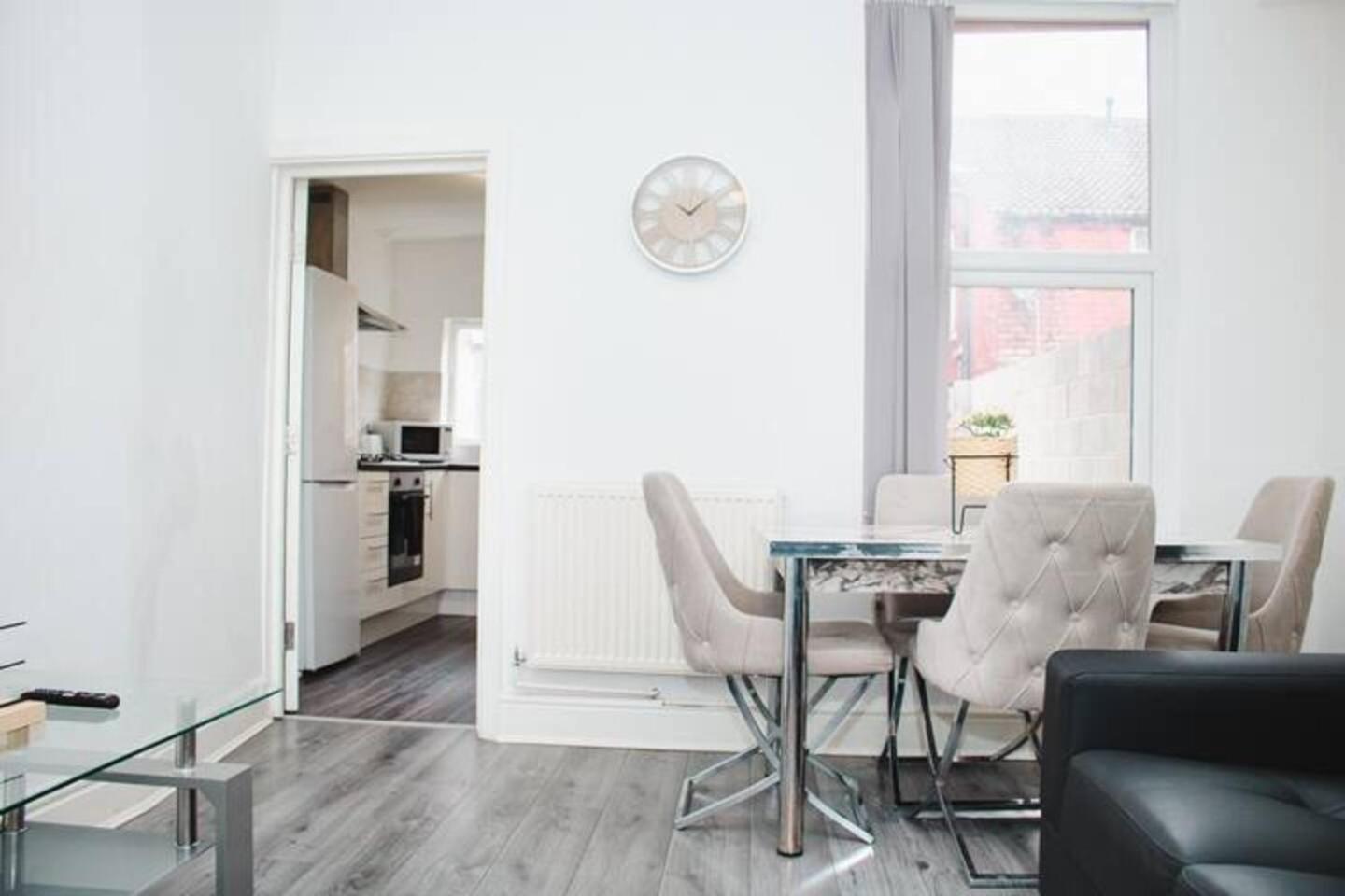 Holiday home Elegant 4bed House Near The City Centre Liverpool